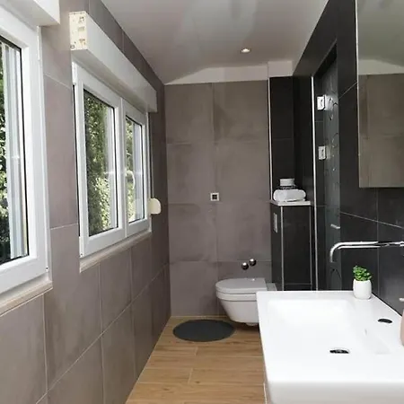 Apartment Anastazija Omis Exterior photo