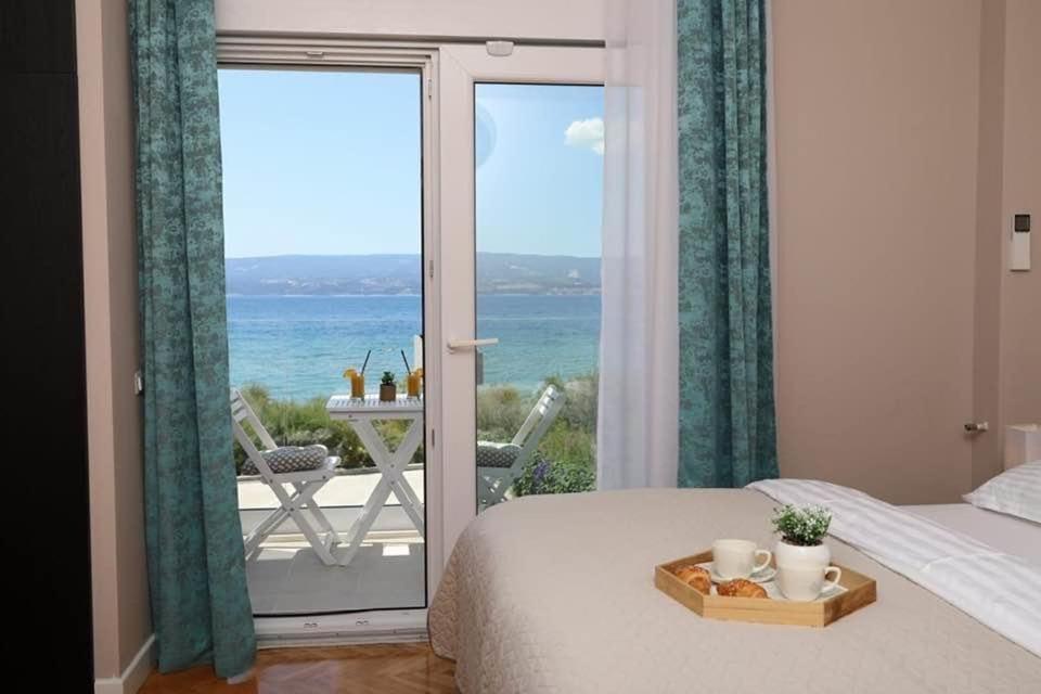 Anastazija * Omis